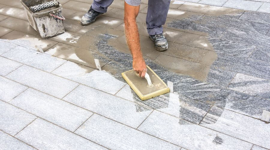 Professional gutter cleaning in Glen Head, NY